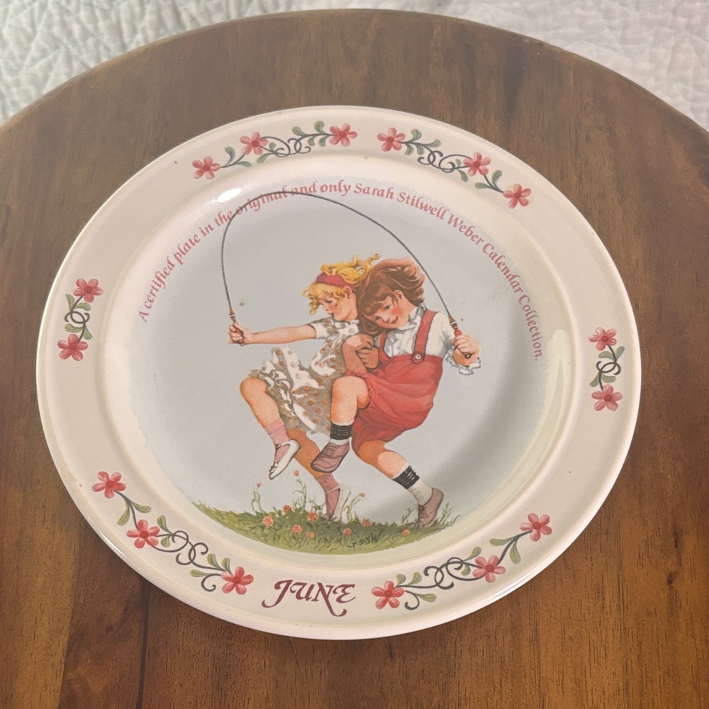 June Collector's Plate.Floral Design. Sarah Stilwell Weber Calendar Collection - Picture 1 of 2